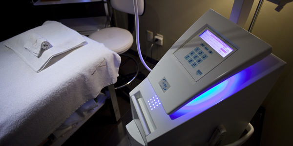 VULA OFRECE TRATAMIENTOS INNOVADORES PARA REJUVENECIMIENTO FACIAL Y CORPORAL1 VULA OFRECE TRATAMIENTOS INNOVADORES PARA REJUVENECIMIENTO FACIAL Y CORPORAL1