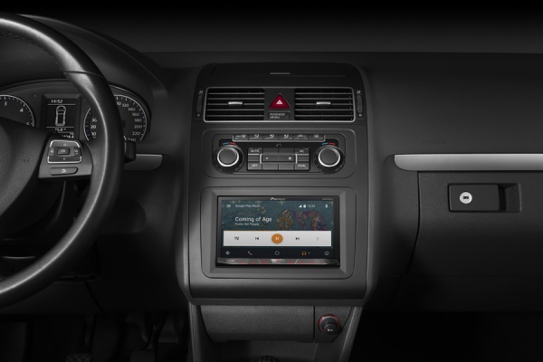PIONEER CONNECTED CAR1