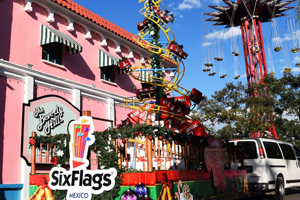 la-magia-de-la-navidad-llega-a-six-flags1