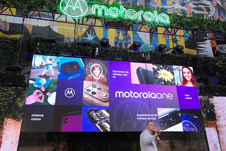 El moto e6 play