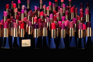 Pure-Color-Envy-Sculpting-Lipstick-los-labios-se-esculpen-en-un-solo-trazo.jpg