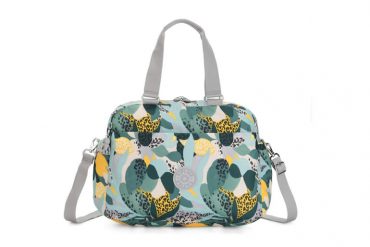 lanza-kipling-su-coleccion-ss20-1.jpg