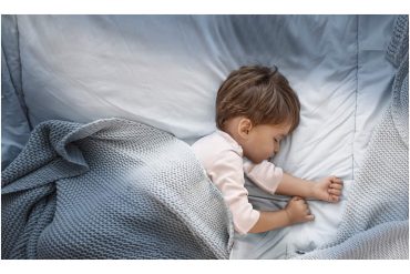 alimentacion-adecuada-y-rutina-de-sueño-esenciales-para-el-desarrollo-mental-de-los-bebés1.jpg