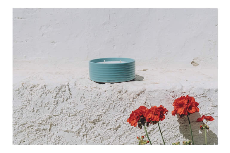 loewe-home-scents-outdoor-candles1.jpg