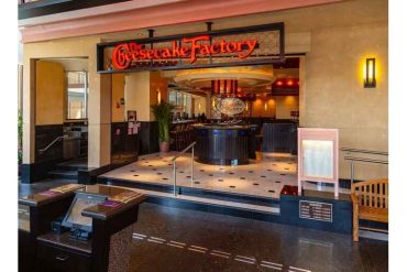 festeja-el-dia-del-cheesecake-en-the-cheesecake-factory1.jpg