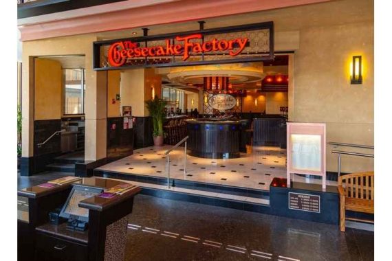 festeja-el-dia-del-cheesecake-en-the-cheesecake-factory1.jpg