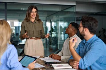 crear-entornos-laborales-seguros-para-personas-que-viven-con-diabetes-embecta-1.jpg