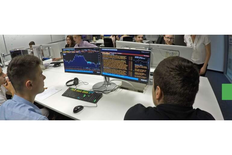 bloomberg-refuerza-la-educacion-financiera-a-través-de-la-tecnologia-1.jpg