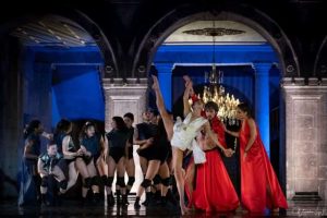 el-cisne-negro-vuelve-al-castillo-de-chapultepec-3.jpg
