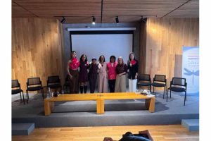 dan-a-conocer-campana-para-visibilizar-el-cancer-de-mama-en-mujeres-jovenes-2.jpg