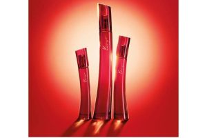 le-rouge-flower-de-kenzo-reinventa-la-esencia-del-rojo-en-un-perfume-intenso1.jpg