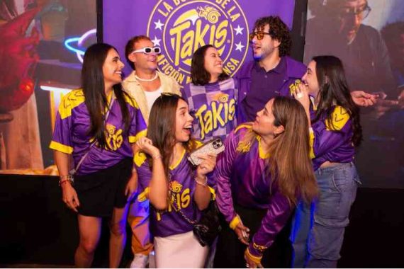 takis-da-a-conocer-su-nueva-campana-“la-botana-de-la-aficion-mas-intensa”1.jpg