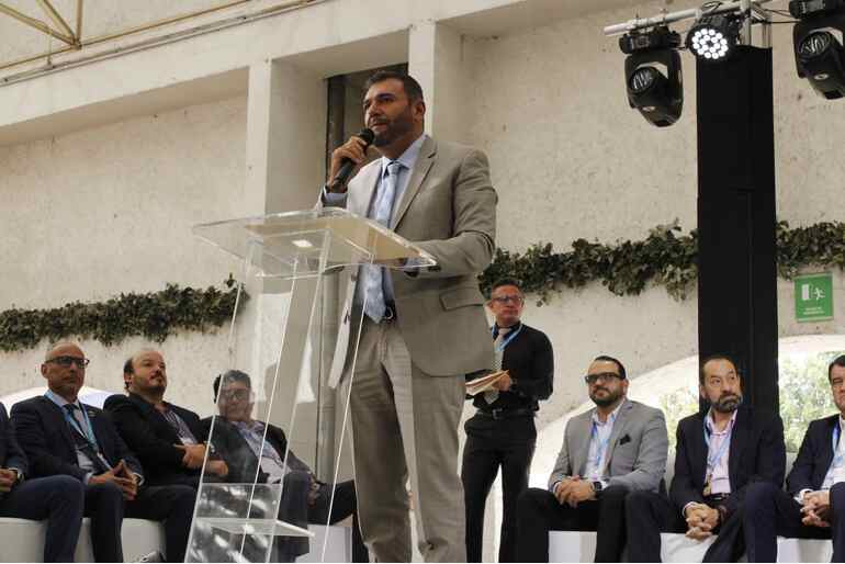 unefarm-alerta-por-riesgos-del-uso-de-ia-en-salud-y-prepara-su-congreso-nacional1.jpg
