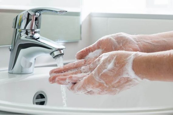 De-una-mano-a-otra-cómo-cortar-una-cadena-de-contagios-2.jpg