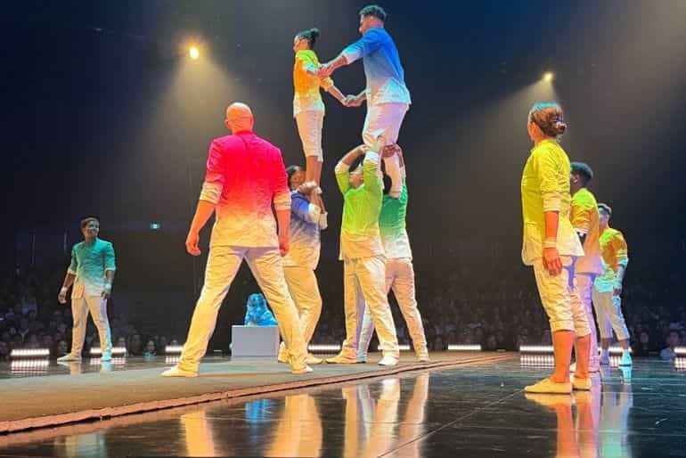 echo-cirque-du-soleil-transforma-las-acrobacias-en-una-historia-sobre-nuestra-conexion-con-el-mundo-4.jpg