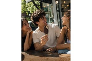 helados-holanda-y-oreo-se-unen-en-una-nueva-paleta-4.jpg
